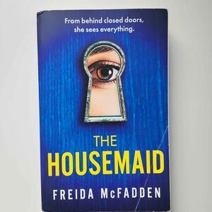 The Housemaid Book by Freida McFadden